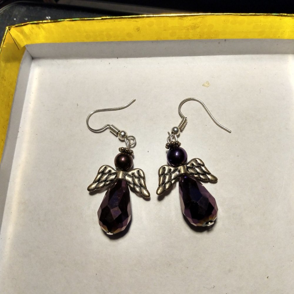 HANDMADE DEEP PURPLE FACETED GLASS SILVER WINGED ANGEL EARRINGS CALHOUN DESIGNER - Picture 1 of 1